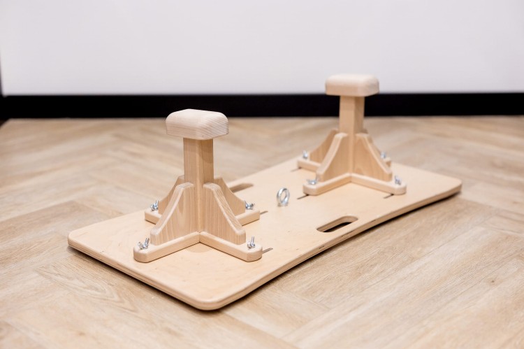 Handstand platform.jpg